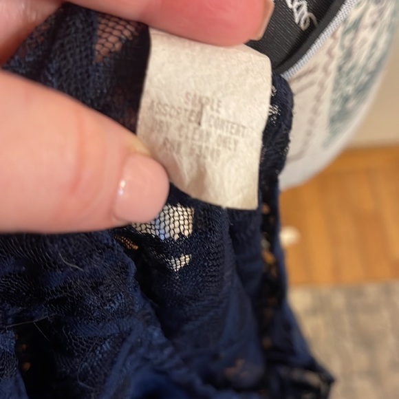 Navy blue top - Picture 4 of 4